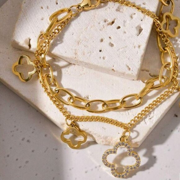 Clover Flower, 5 Quatrefoil Motif Bracelet - Gold Color - Picture 2 of 5
